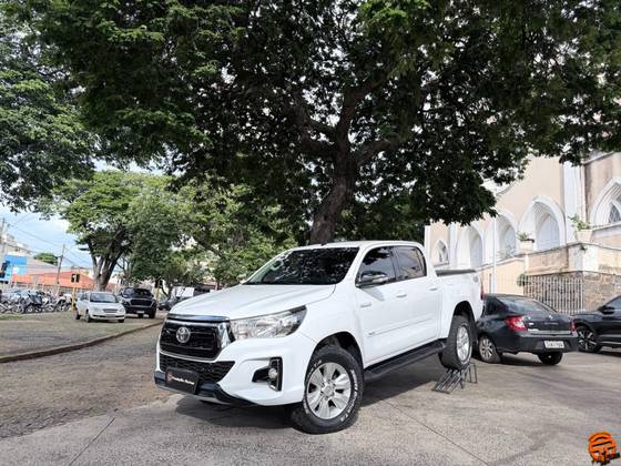 TOYOTA HILUX 2.8 SRV 4X4 CD 16V DIESEL 4P AUTOMÁTICO